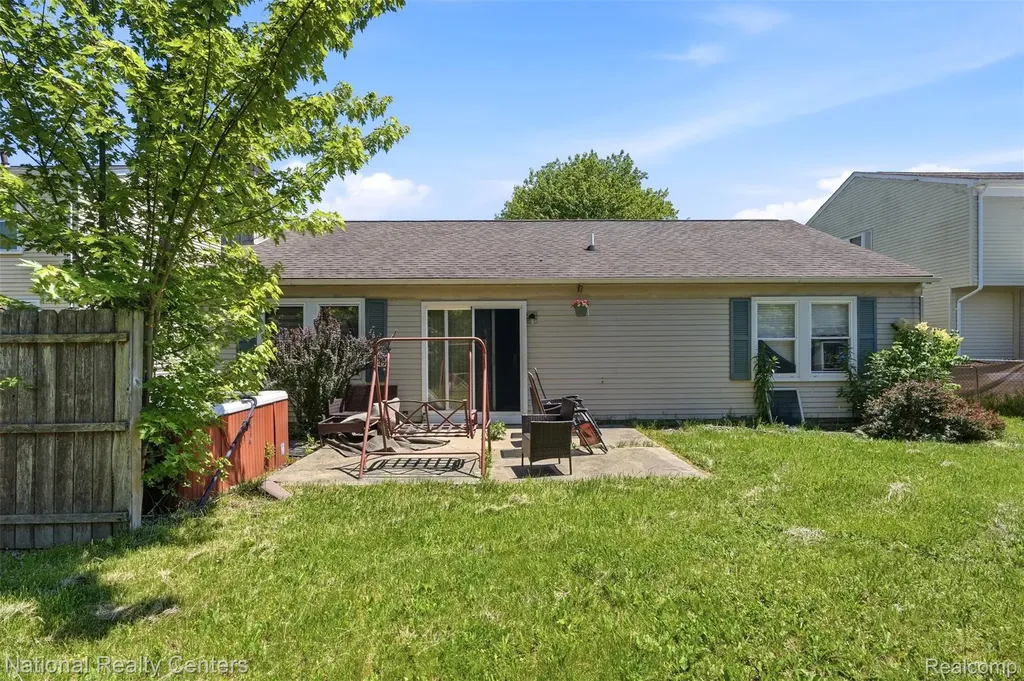 45375 Ronnen Drive Macomb Township MI 48044