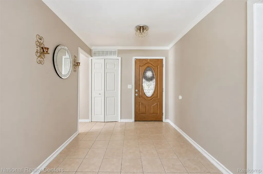 45375 Ronnen Drive Macomb Township MI 48044