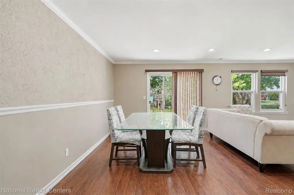 45375 Ronnen Drive Macomb Township MI 48044