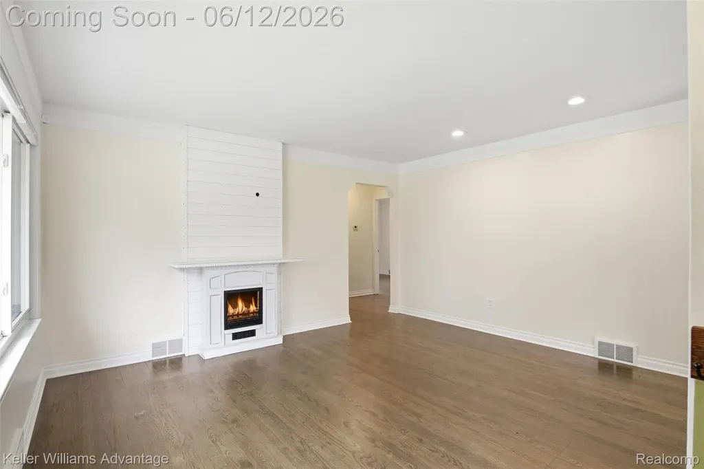 23111 Scotia Road Oak Park City MI 48237