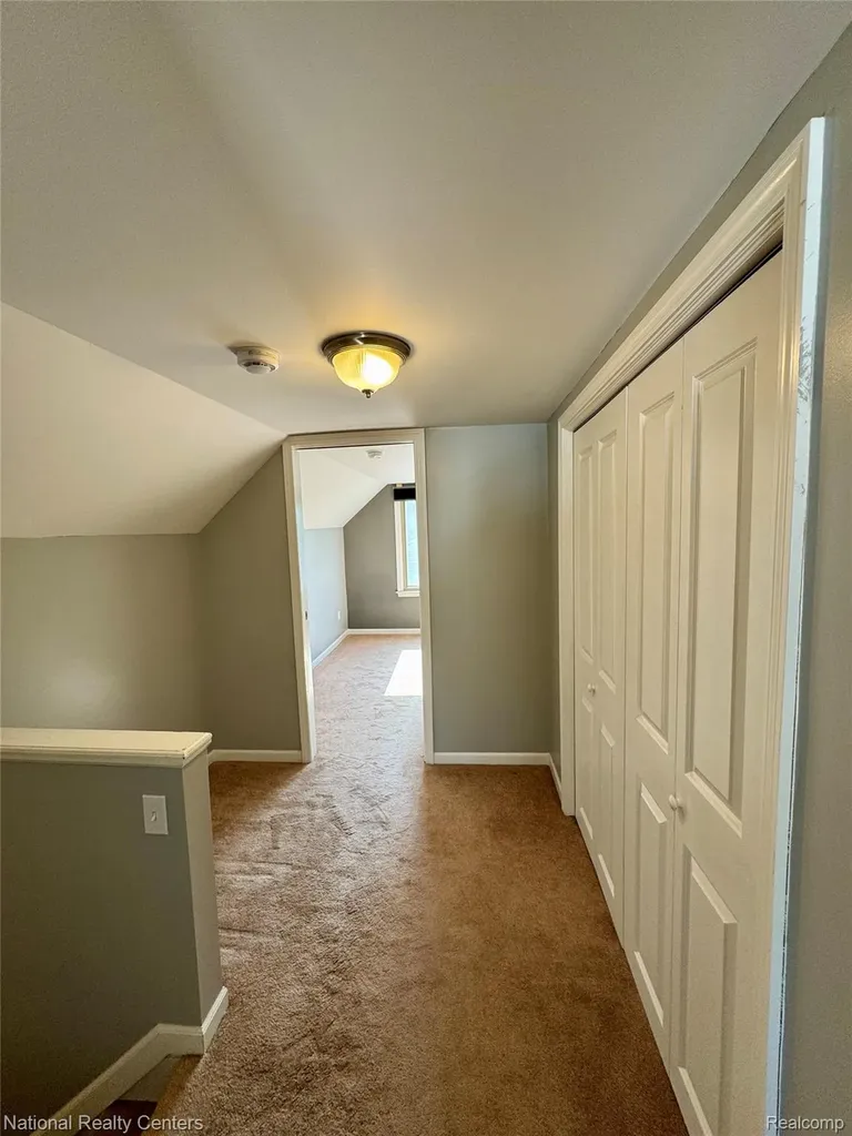 2009 Barrett Avenue Royal Oak City MI 48067