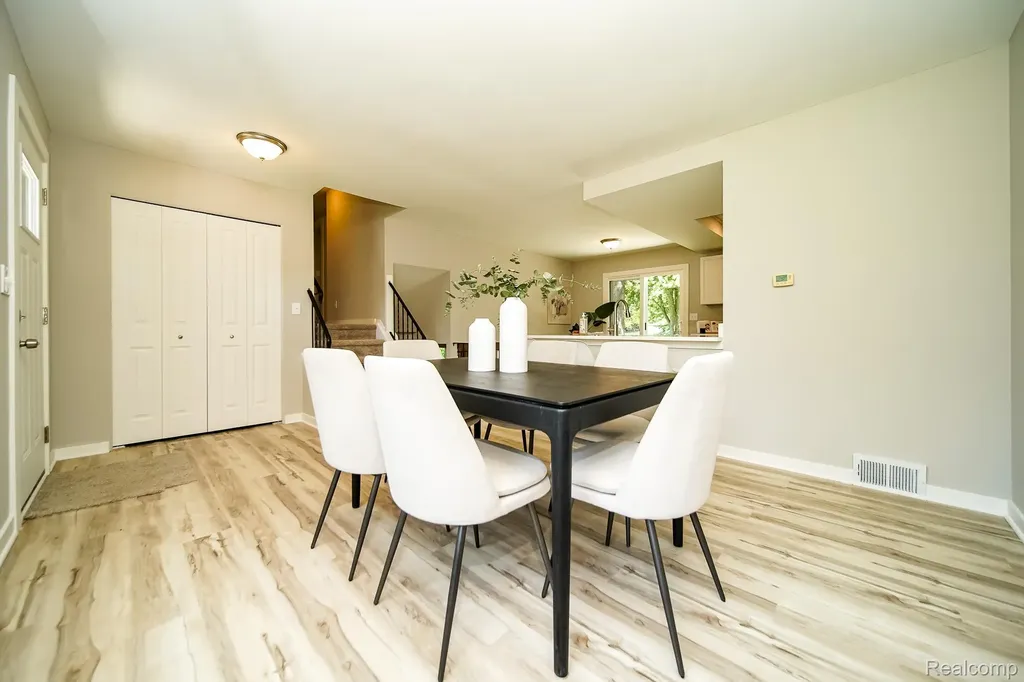 48297 Mallard Drive Chesterfield Township MI 48047