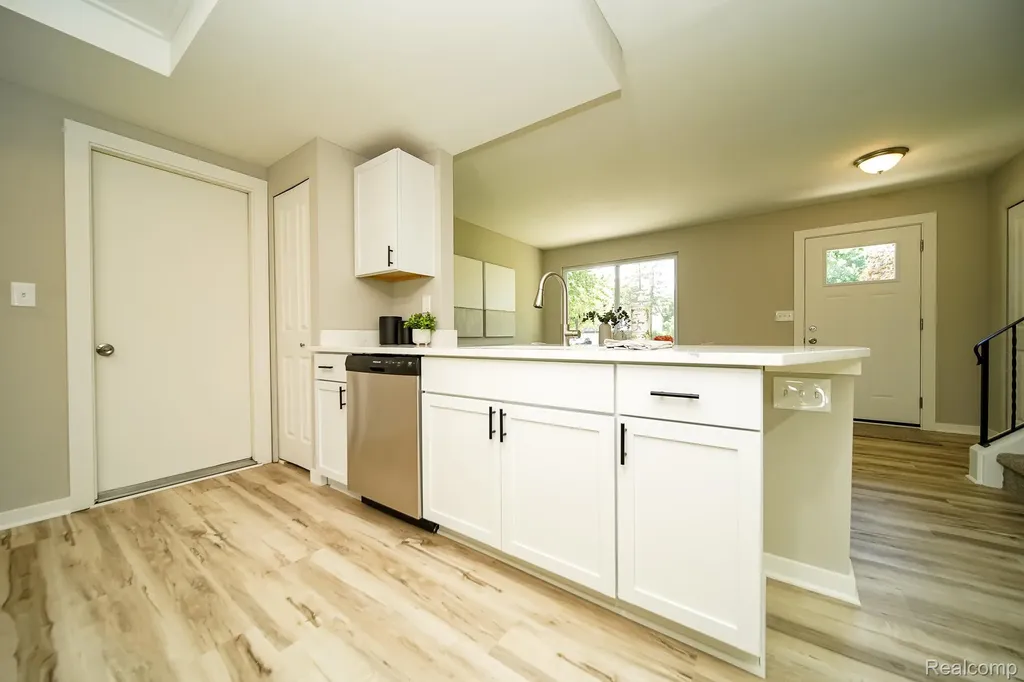 48297 Mallard Drive Chesterfield Township MI 48047