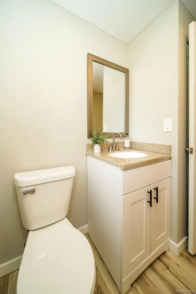 48297 Mallard Drive Chesterfield Township MI 48047