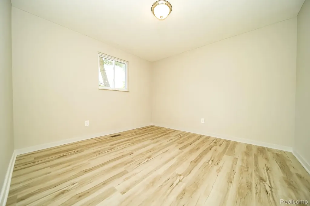 48297 Mallard Drive Chesterfield Township MI 48047
