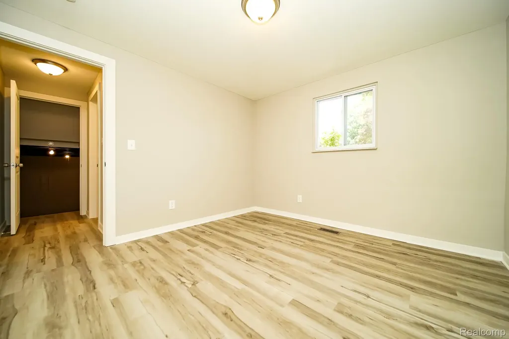 48297 Mallard Drive Chesterfield Township MI 48047