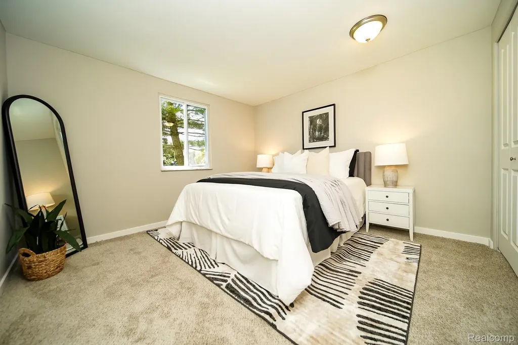 48297 Mallard Drive Chesterfield Township MI 48047