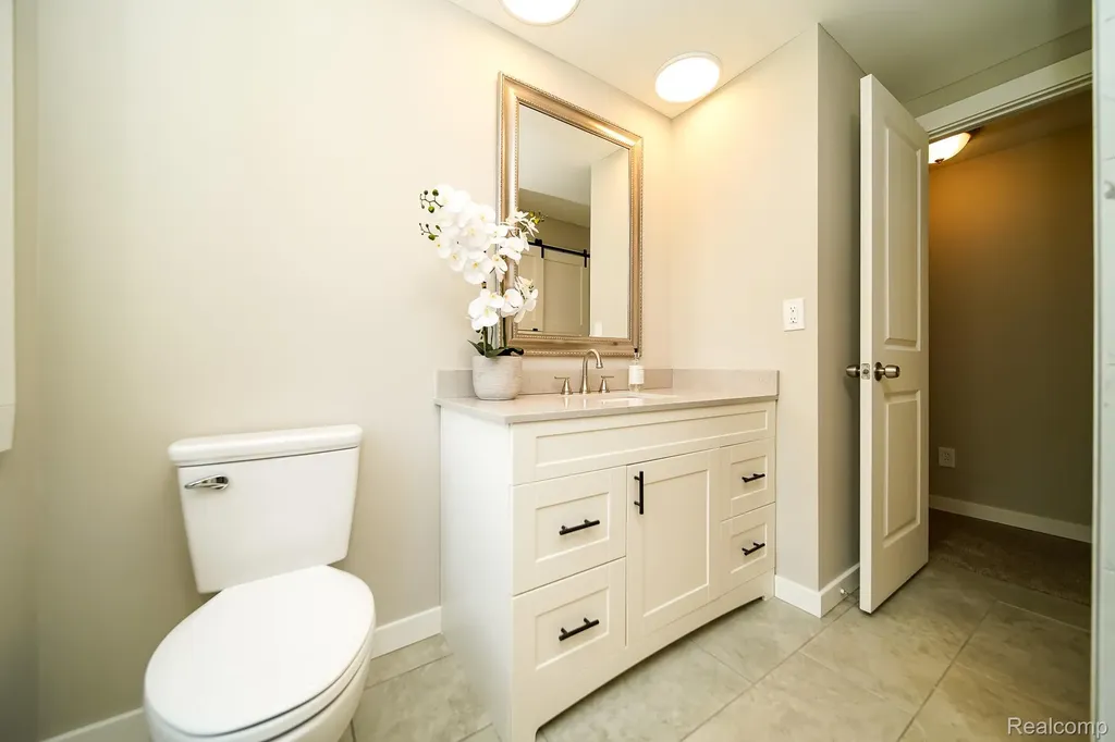 48297 Mallard Drive Chesterfield Township MI 48047