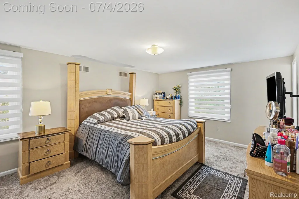 28945 Nottoway Drive Farmington Hills City MI 48331