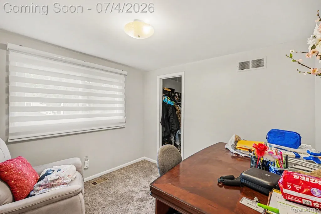 28945 Nottoway Drive Farmington Hills City MI 48331
