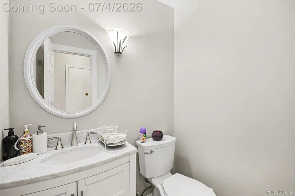 28945 Nottoway Drive Farmington Hills City MI 48331