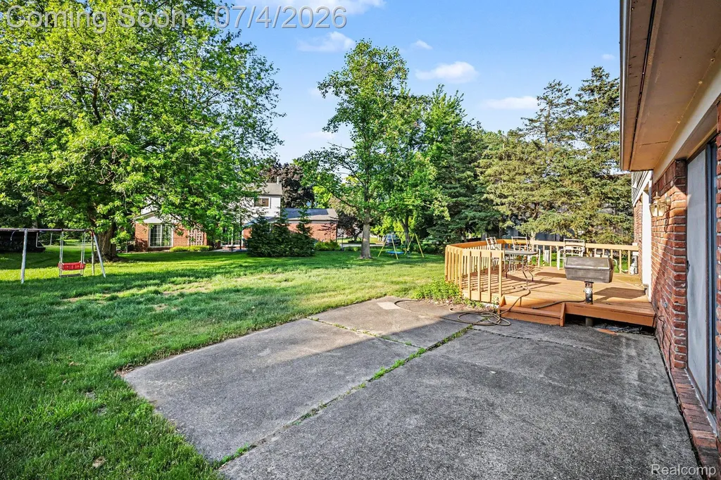 28945 Nottoway Drive Farmington Hills City MI 48331