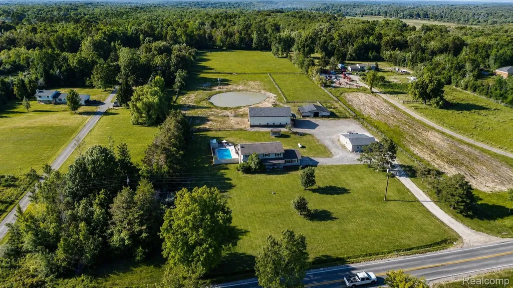 7753 Clyde Road Oceola Township MI 48430