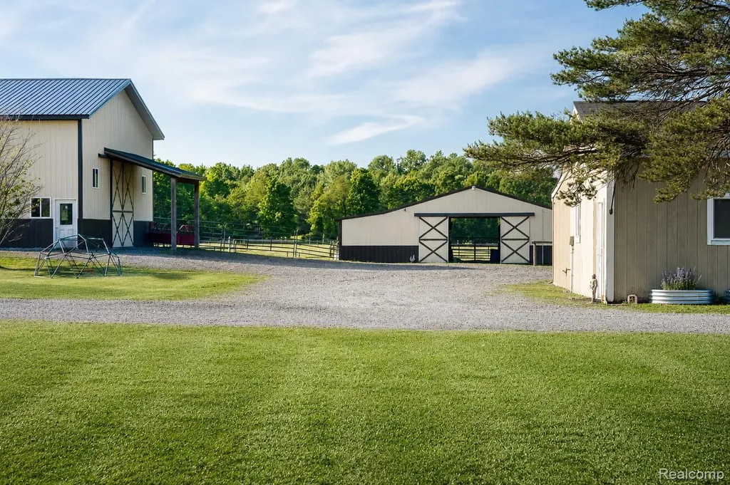 7753 Clyde Road Oceola Township MI 48430