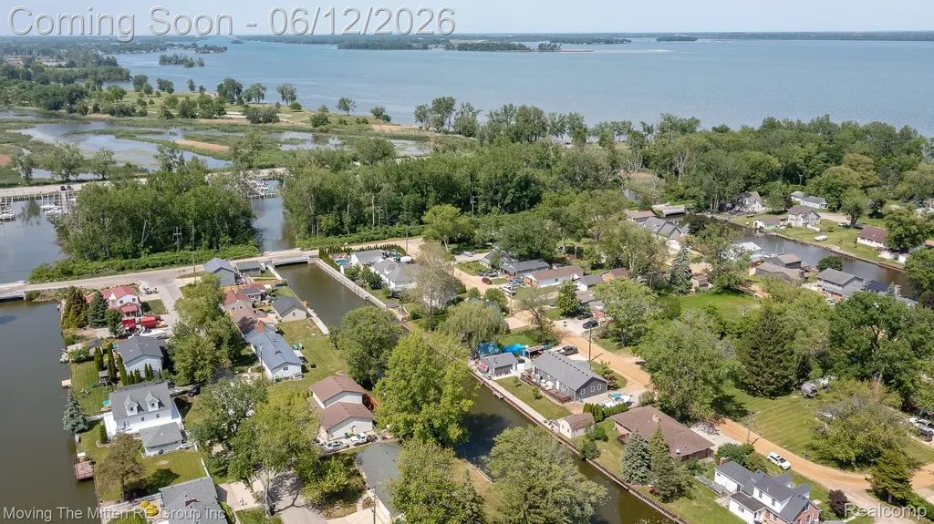 35382 Eldon Drive Brownstown Charter Township MI 48173
