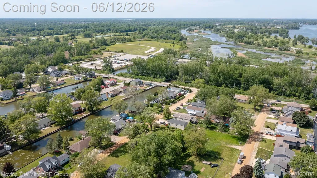 35382 Eldon Drive Brownstown Charter Township MI 48173