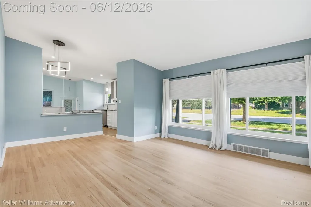 20250 Brentwood Street Livonia City MI 48152