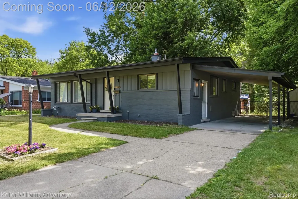 20250 Brentwood Street Livonia City MI 48152
