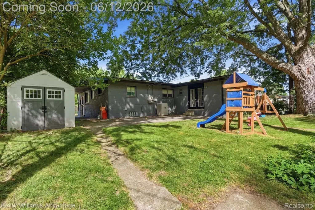 20250 Brentwood Street Livonia City MI 48152