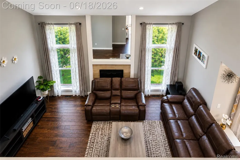 37520 Amber Drive Farmington Hills City MI 48331