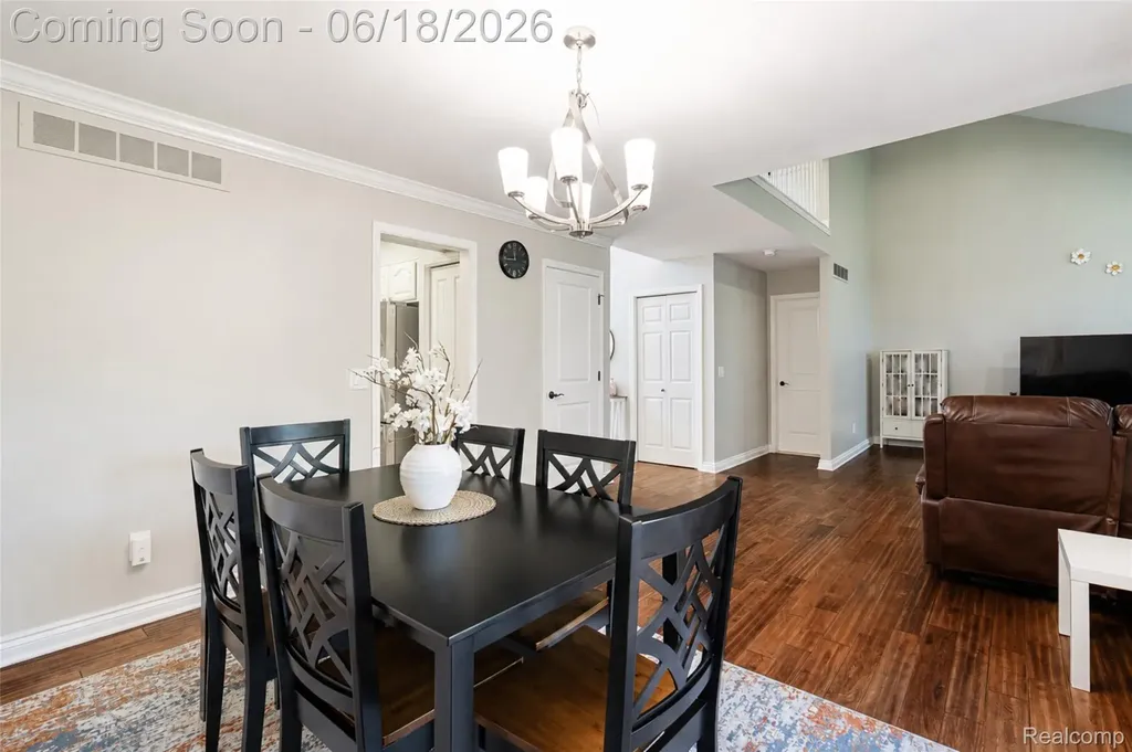 37520 Amber Drive Farmington Hills City MI 48331
