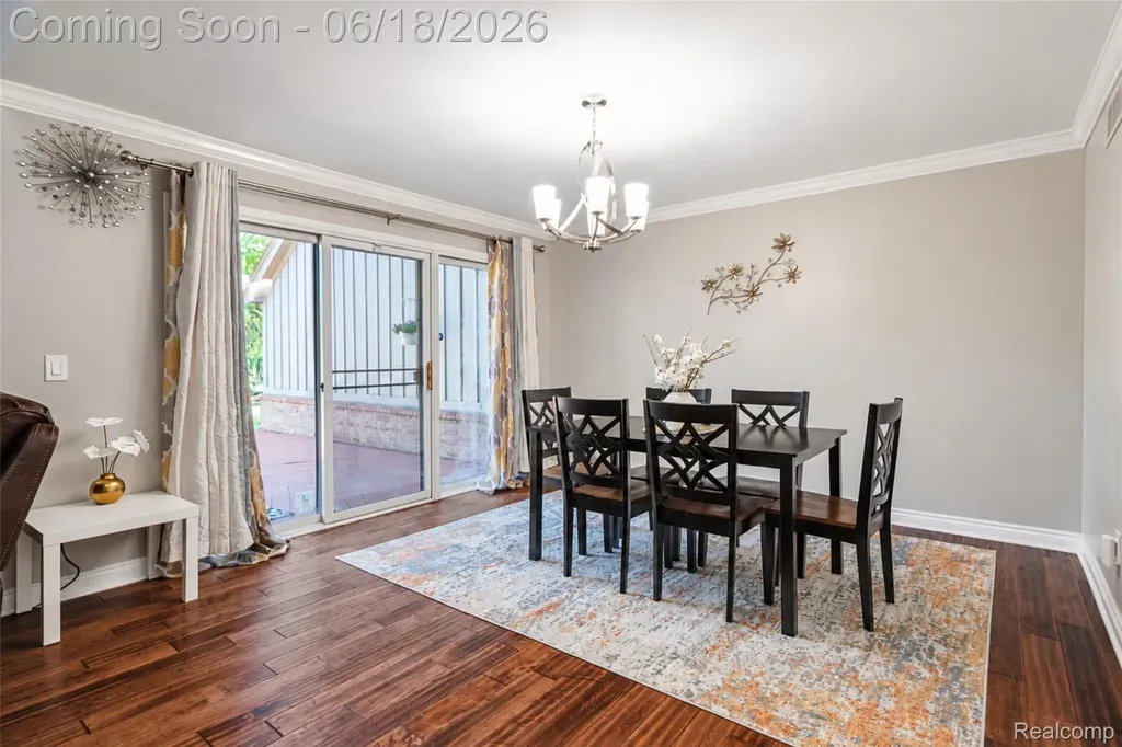 37520 Amber Drive Farmington Hills City MI 48331