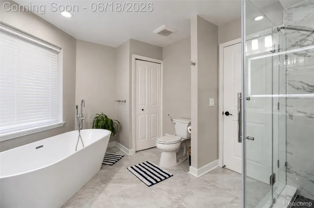 37520 Amber Drive Farmington Hills City MI 48331