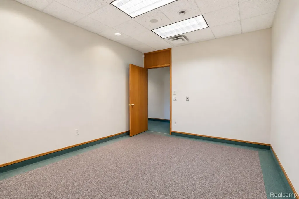 5081 Exchange Drive Flint City MI 48507