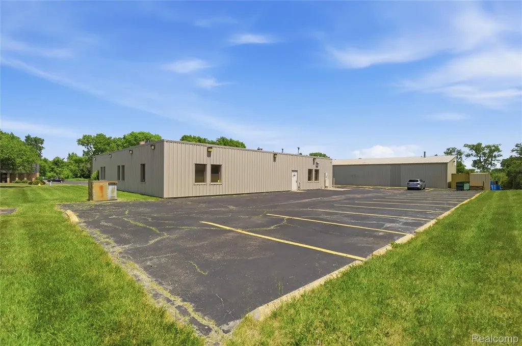 5081 Exchange Drive Flint City MI 48507