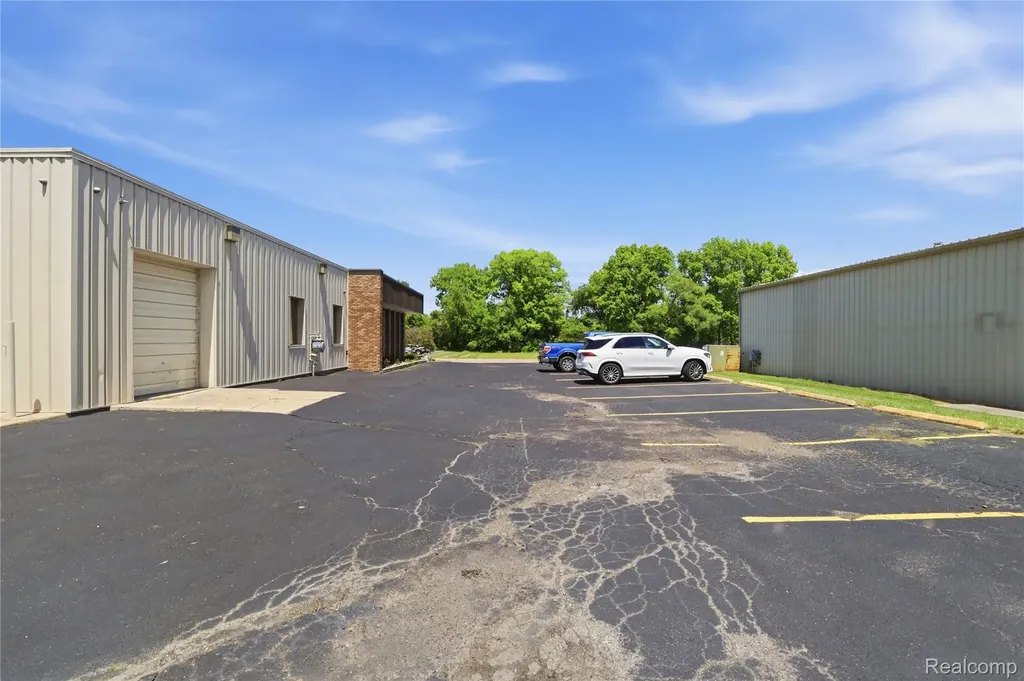 5081 Exchange Drive Flint City MI 48507