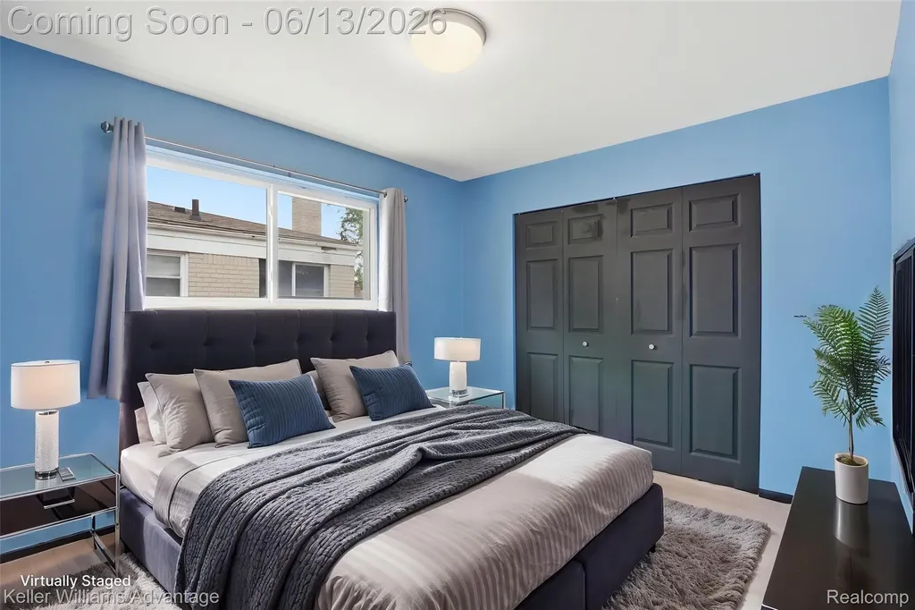 25506 Virginia Drive Warren City MI 48091