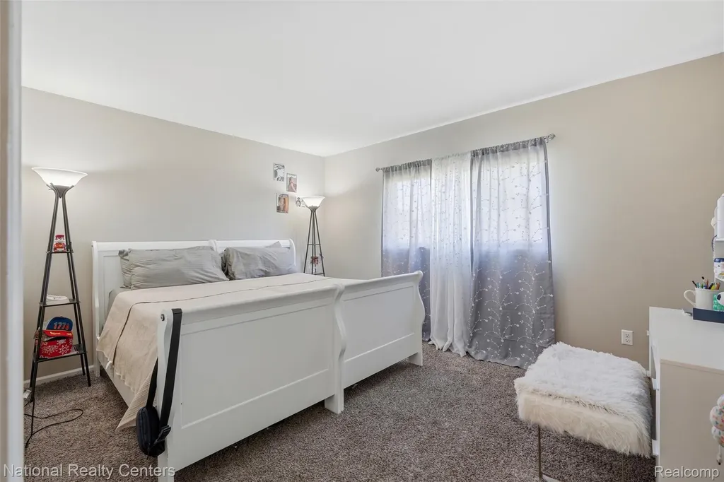 5549 Mansfield Avenue Sterling Heights City MI 48310