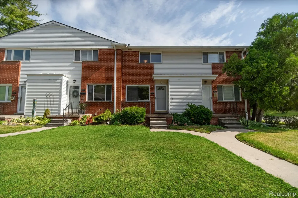 502 W Houstonia Avenue Royal Oak City MI 48073