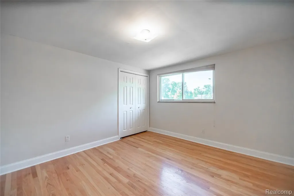 502 W Houstonia Avenue Royal Oak City MI 48073