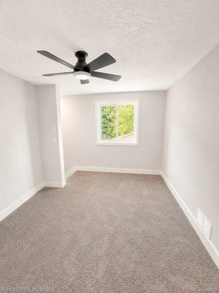 308 S Marshall Street Pontiac City MI 48342