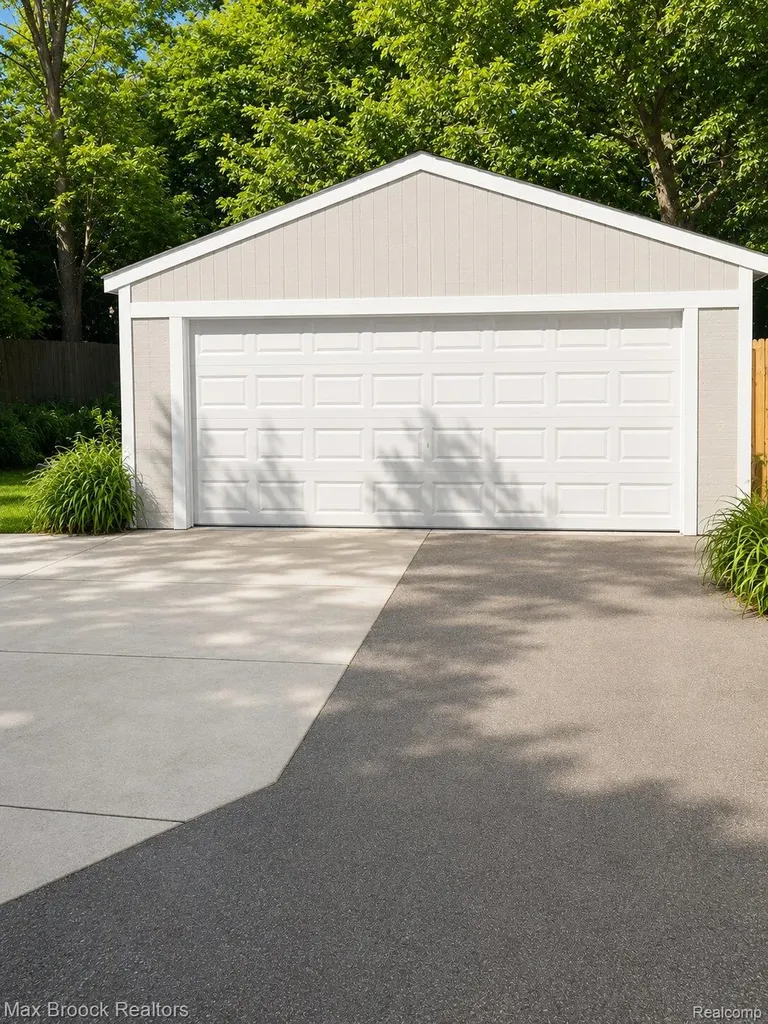 308 S Marshall Street Pontiac City MI 48342