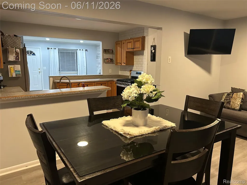 21820 Downing Street St. Clair Shores City MI 48080