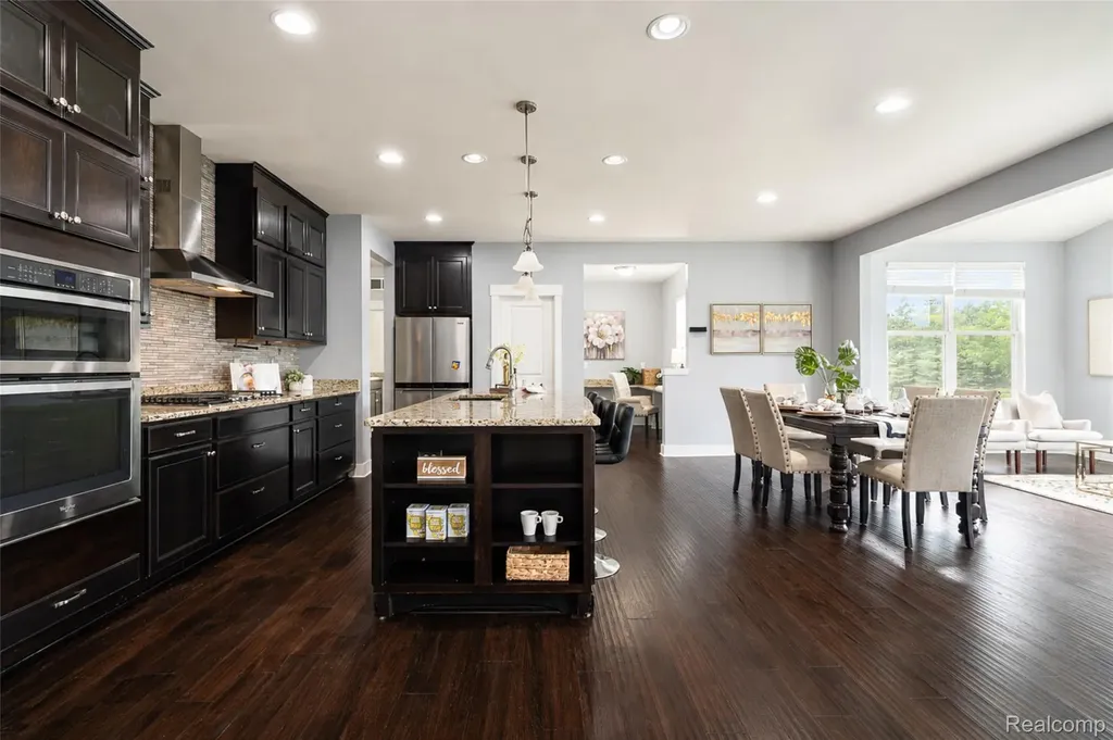 354 Findley Circle Lake Orion Village MI 48360