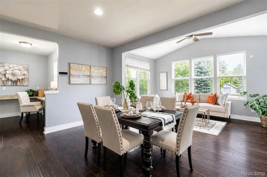 354 Findley Circle Lake Orion Village MI 48360