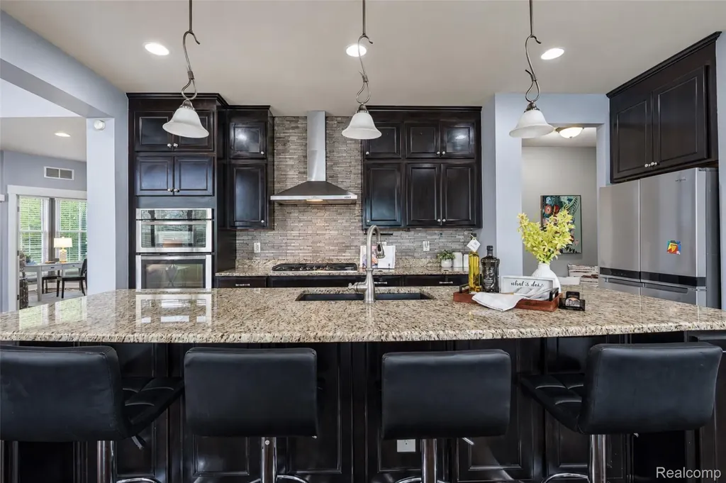 354 Findley Circle Lake Orion Village MI 48360