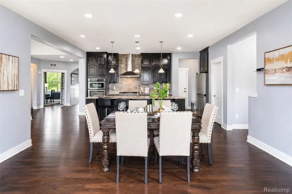 354 Findley Circle Lake Orion Village MI 48360
