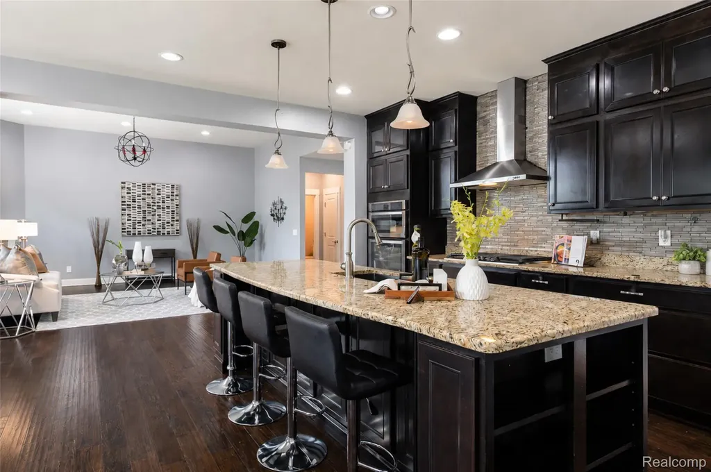 354 Findley Circle Lake Orion Village MI 48360