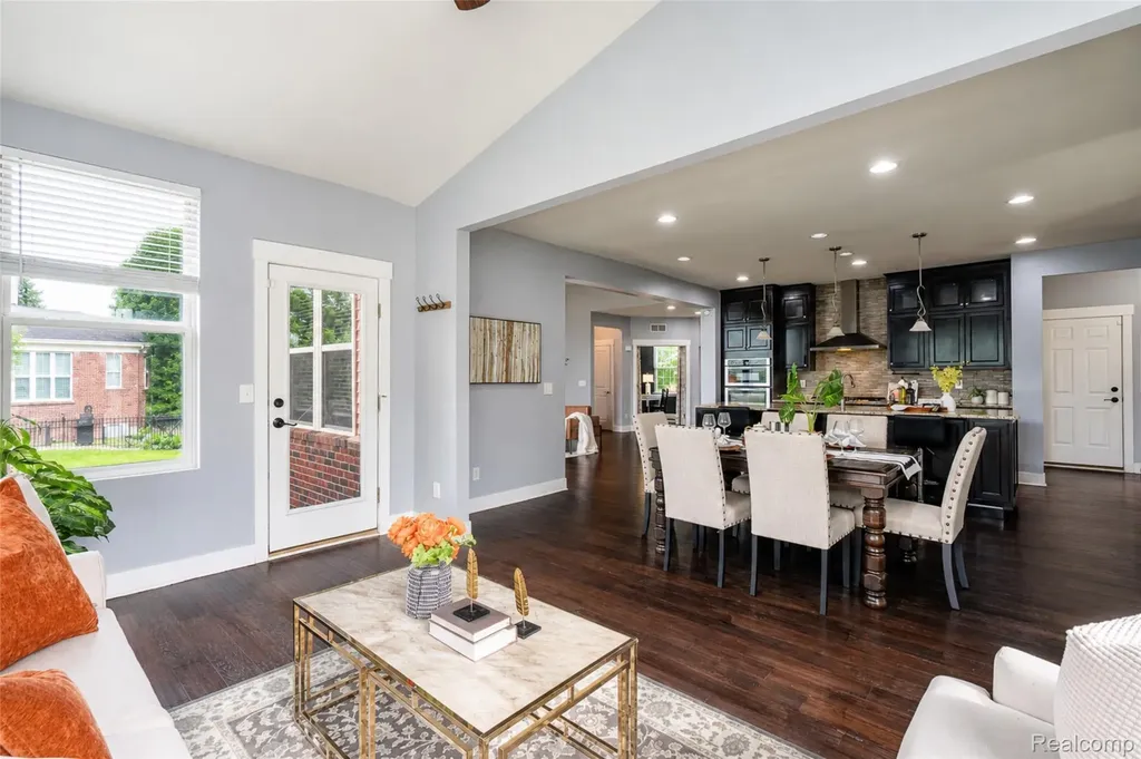 354 Findley Circle Lake Orion Village MI 48360