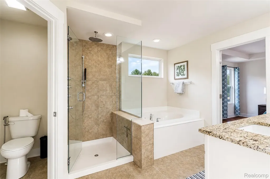 354 Findley Circle Lake Orion Village MI 48360