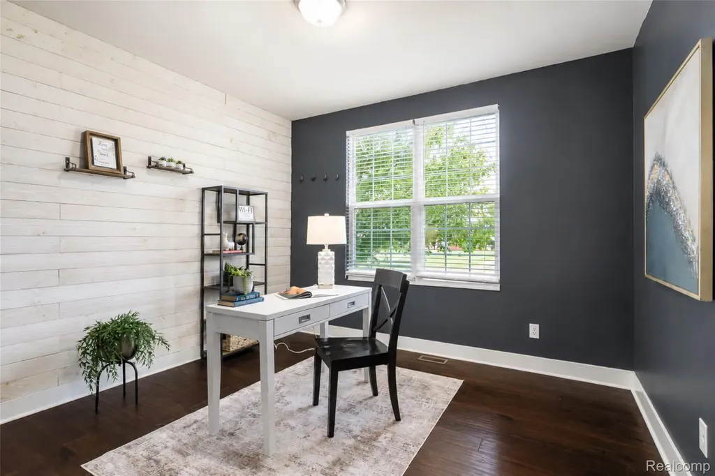 354 Findley Circle Lake Orion Village MI 48360