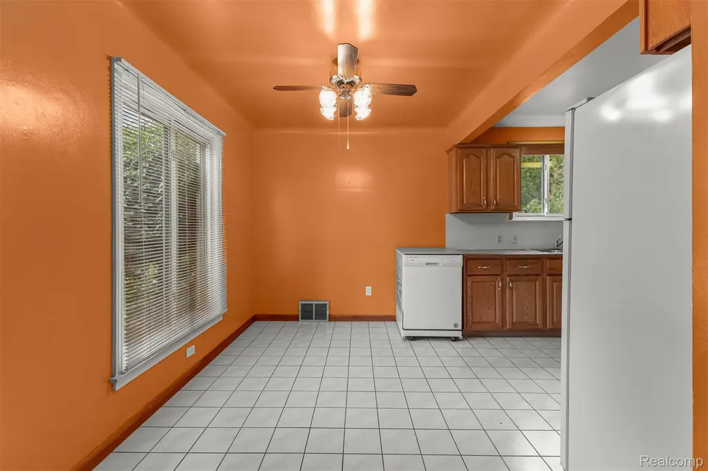 14918 Angelique Avenue Allen Park City MI 48101