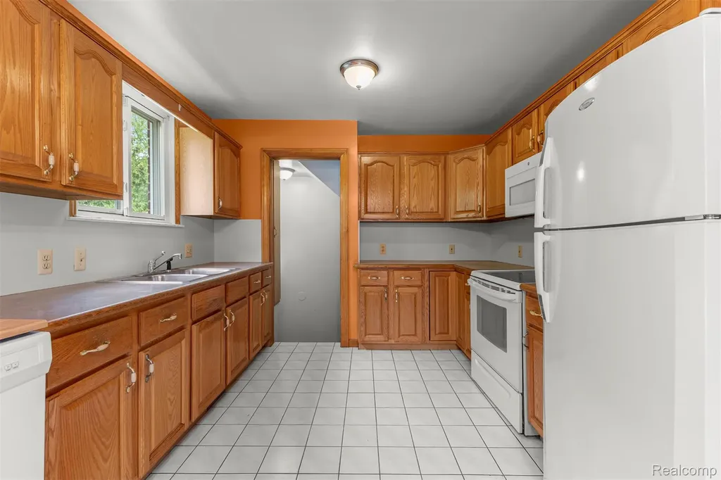 14918 Angelique Avenue Allen Park City MI 48101