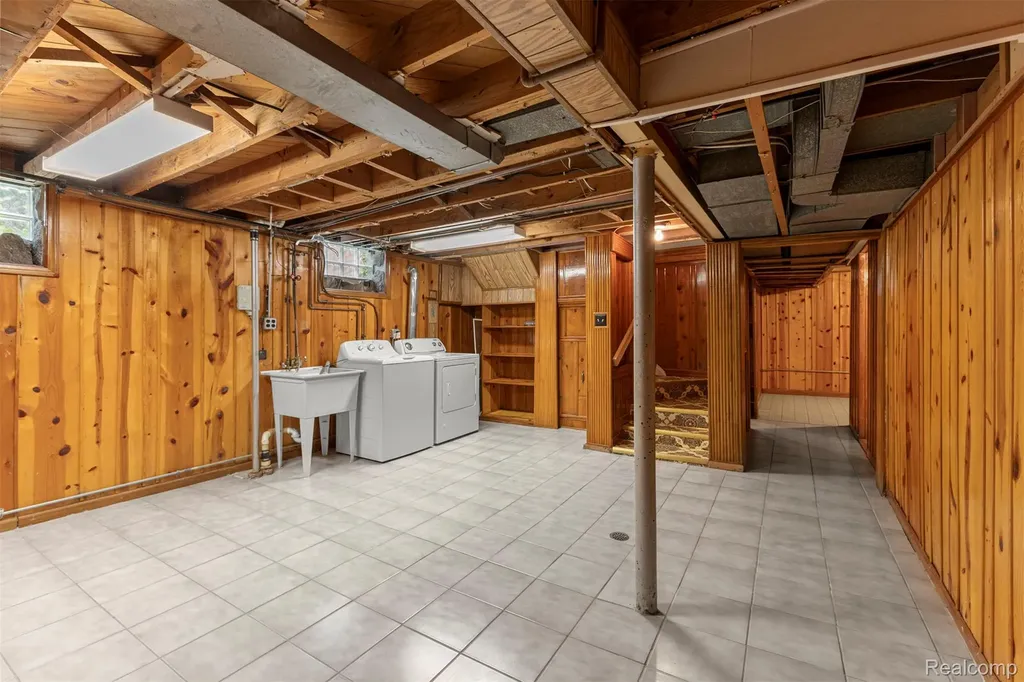 14918 Angelique Avenue Allen Park City MI 48101
