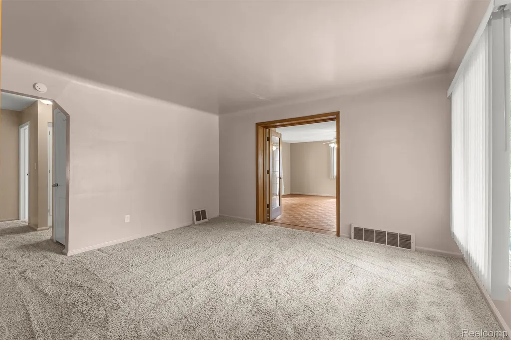 14918 Angelique Avenue Allen Park City MI 48101