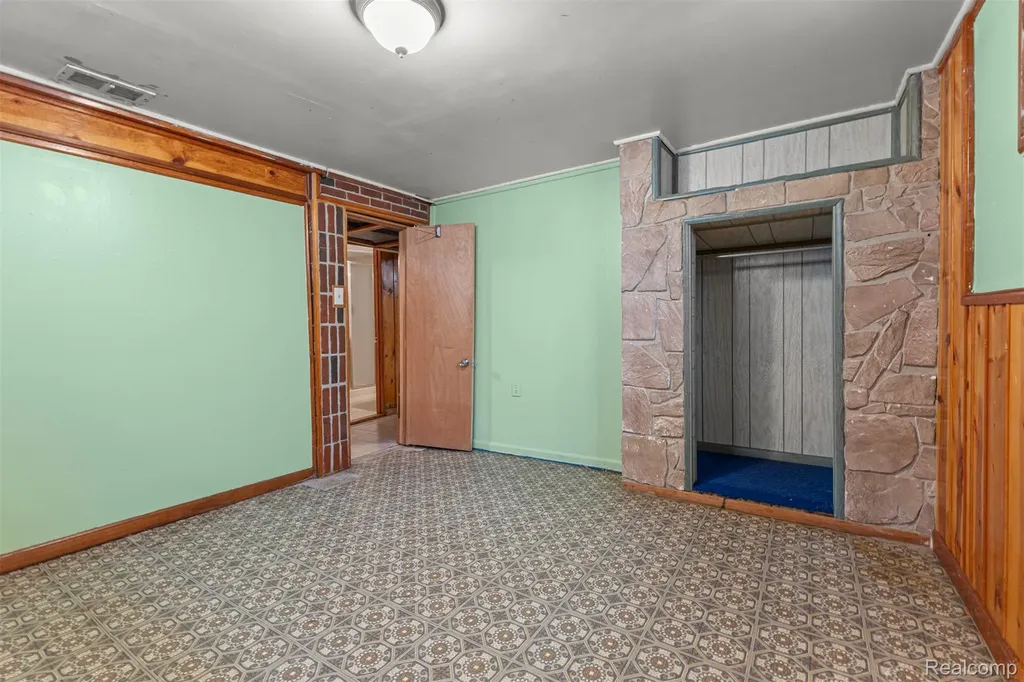 14918 Angelique Avenue Allen Park City MI 48101